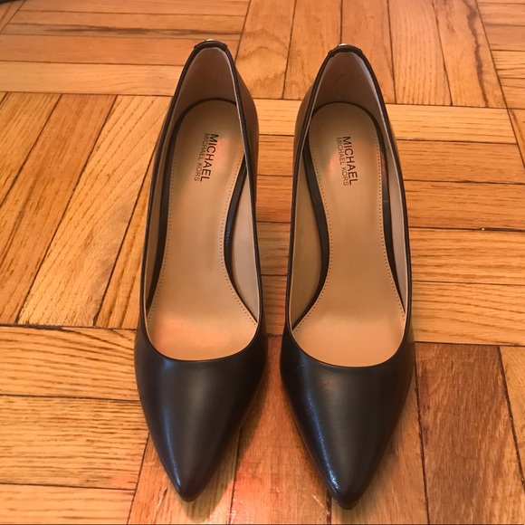 michael kors flex pump black